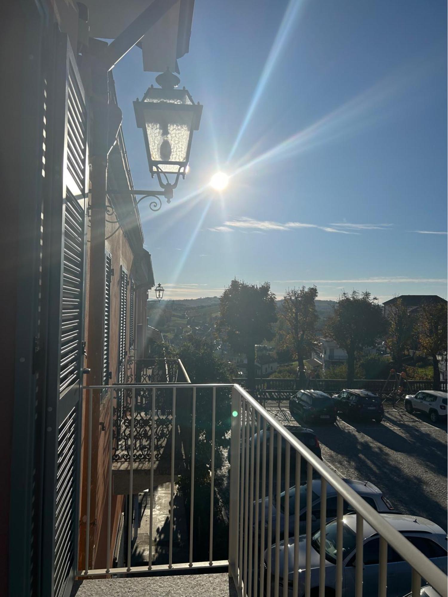 L'Incanto Casa Vacanze 몬테그로소 다스티 외부 사진