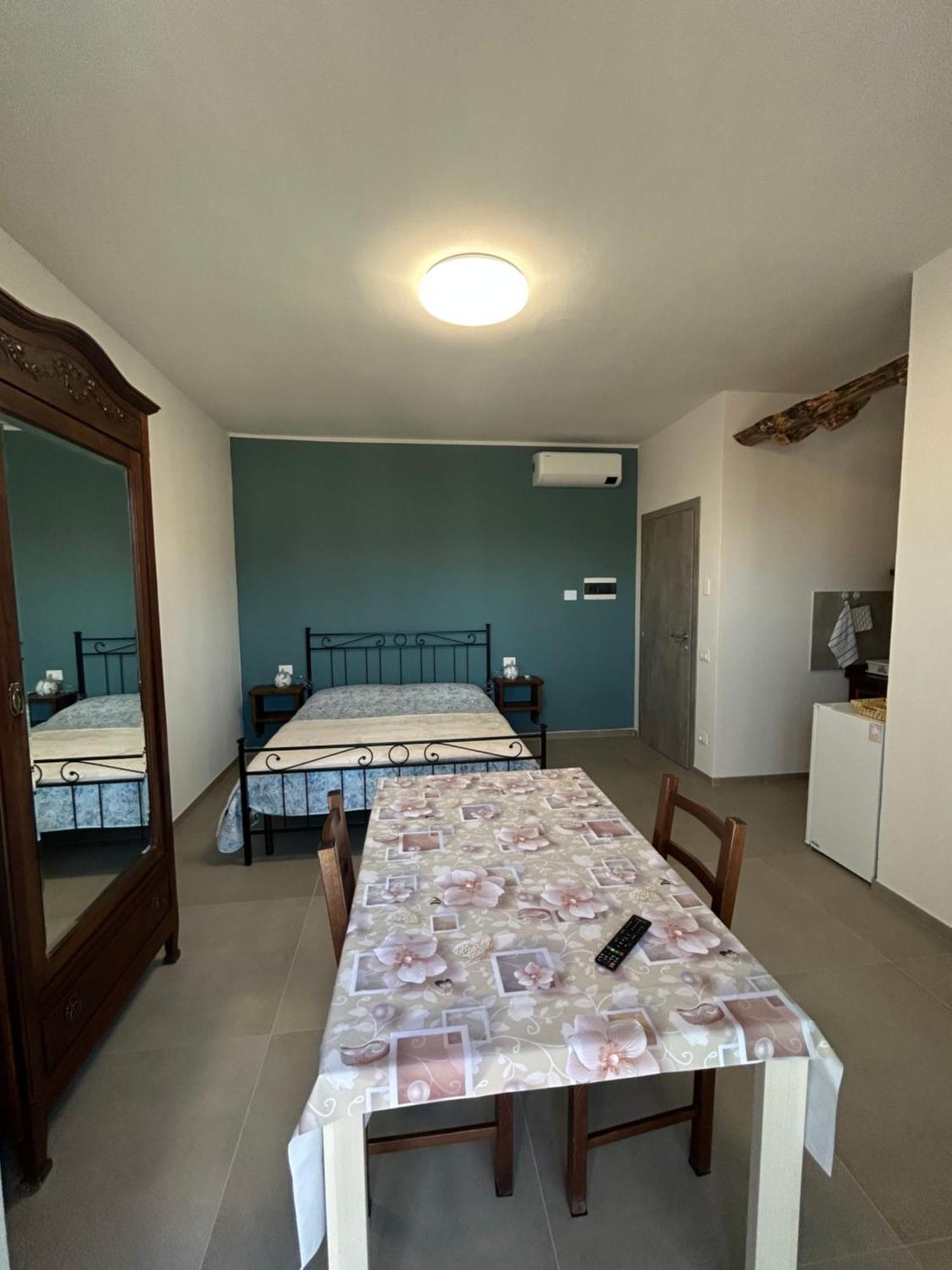 L'Incanto Casa Vacanze 몬테그로소 다스티 외부 사진
